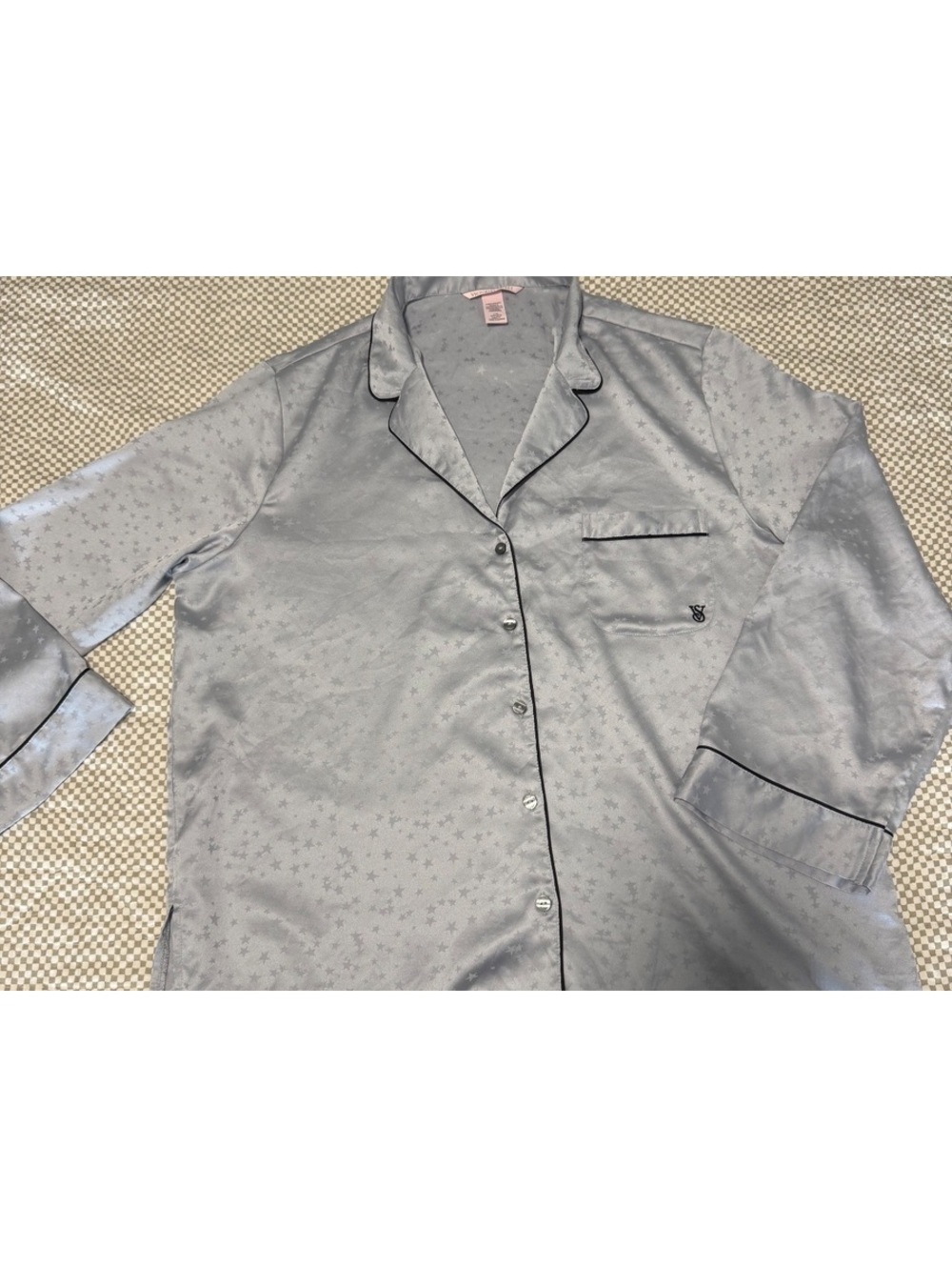 Victoria’s Secret Satin Pajama Top Star Print Blue Button Long Sleeve Size L - Picture 2 of 5